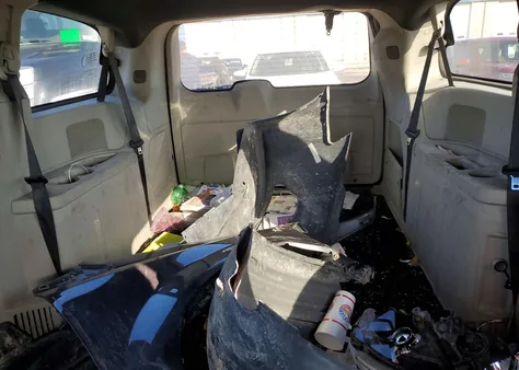 2019 Dodge Grand Caravan Sxt z USA, uszkodzony, nr VIN 2C4RDGCG9KR562548